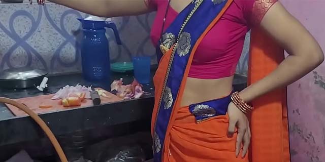 रसोई घर में मेड को चोदा मस्ती में