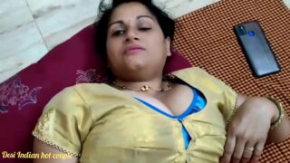 पड़ोसन अन्नू भाभी की ज़बरदस्त क्सक्सक्स वीडियो