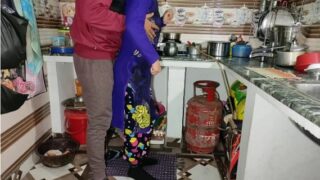 ऑफ़िस दोस्त ने भाभी को लंड का मज़ा दिया
