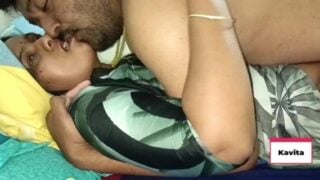 मराठी रंडी भाभी कविता गांड़ दिखाकर लवर से चुदी