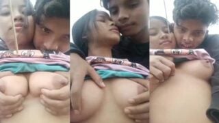 फरीदाबाद कॉलेज कपल सेक्स एमएमएस गर्लफ्रेंड की बूब्स प्रेसिंग